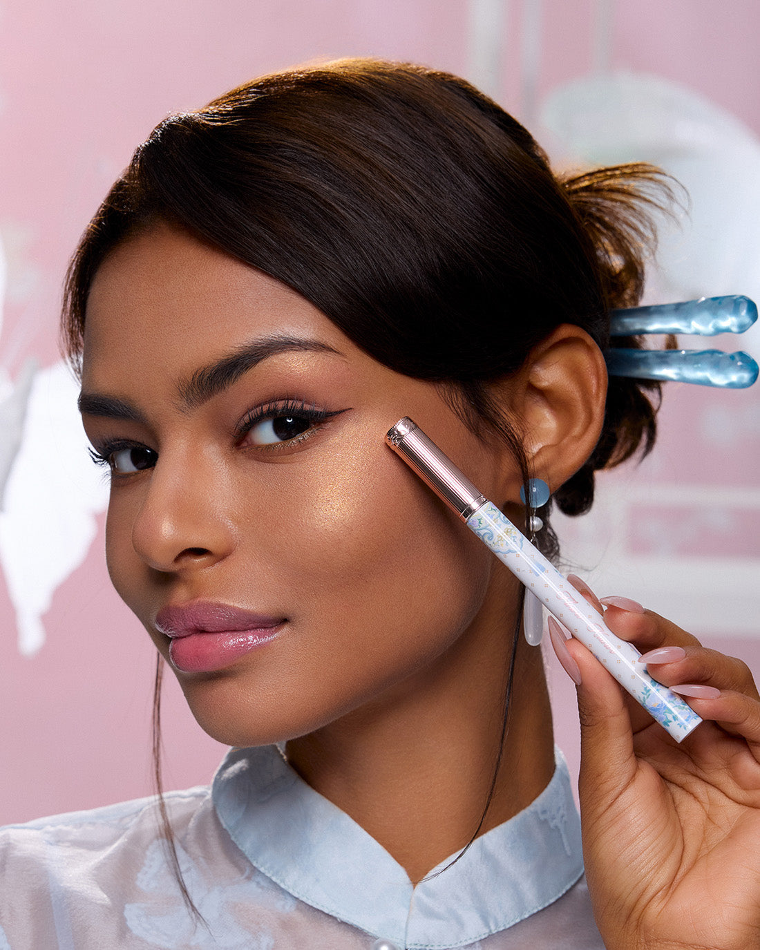 Kelebek Bulutu Likit Eyeliner